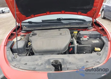 2016 Dodge Dart Gt z USA, uszkodzony, nr VIN 1C3CDFEB0GD680312